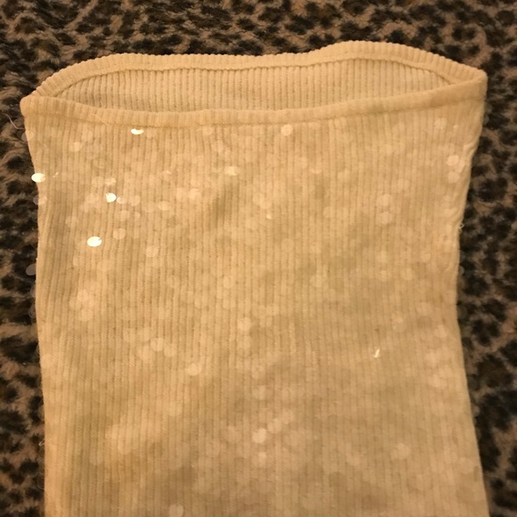 Trina Turk - Picture 2 of 3